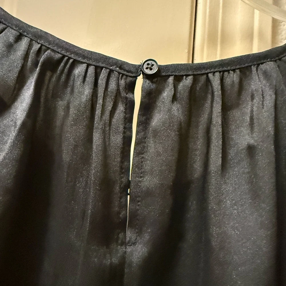NWT Vintage DKNY Black Satin Bubble Sleeve Blouse - Split Neck Top 2XL - Picture 6 of 7
